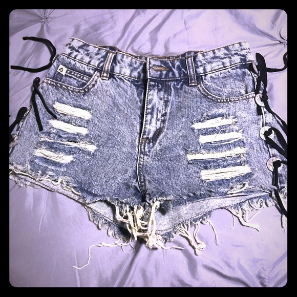 High rise jean shorts - Picture 1 of 2